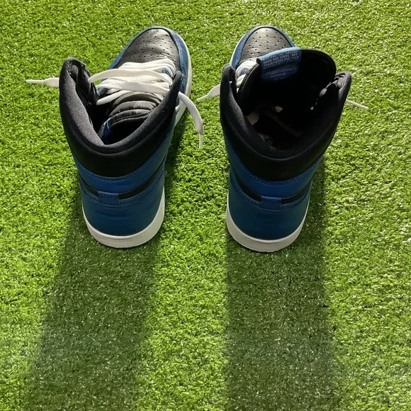 Jordan 1 Retro High OG 2022 Dark Marina Blue - Picture 3 of 10